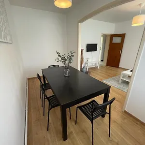 Dans Un Beau Quartier A Anderlecht Apartament