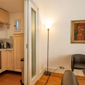 https://ninetyone-via-sistina-apartment-spanish-steps.it-romehotels.com