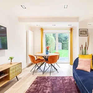 Cozy In Apartment